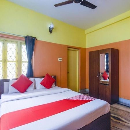 Hotel Orient Residency Калькутта Экстерьер фото